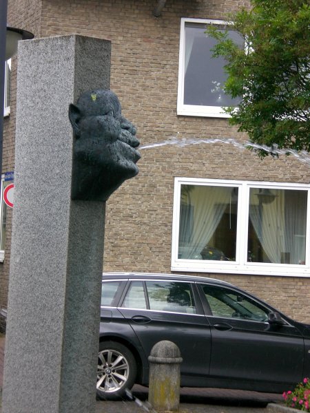 14 Narrenbrunnen