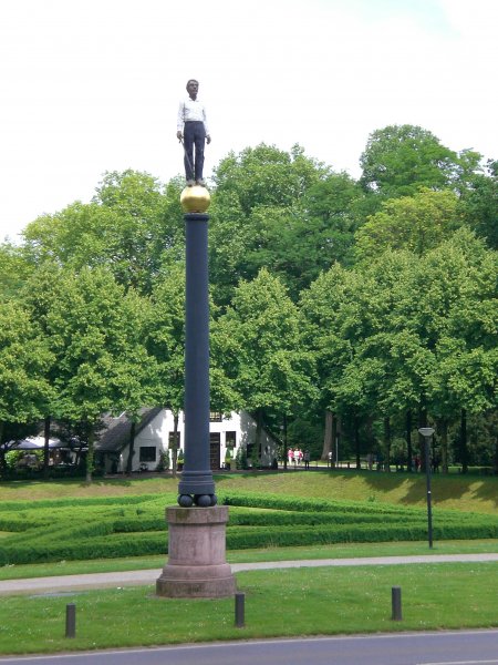 18 Eiserner Mann im Hist. GÃ¤rten